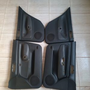 Kit Forros de portas do Golf 2003