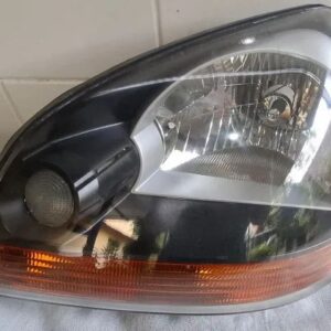 Farol Esquerdo Tucson 2010